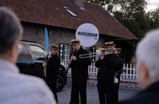  (vergroot foto)